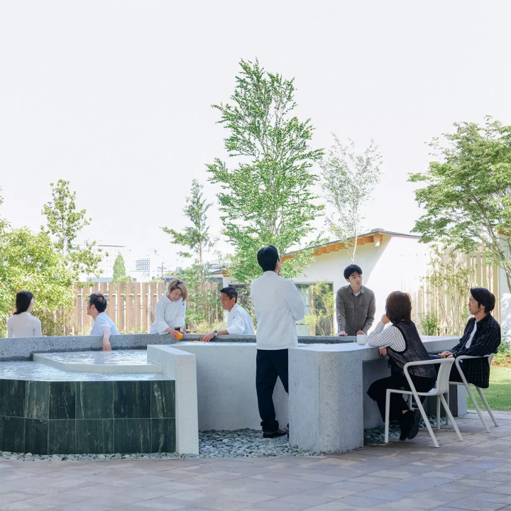 [ที่พัก Saijo] ครั้งแรกในญี่ปุ่น! โรงแรมศูนย์พลังงาน “ITOMACHI HOTEL 0” คืออะไร?