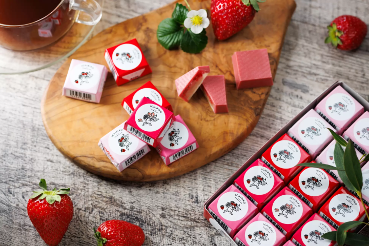 LAWSONＸICHIBIKO草莓季 零食