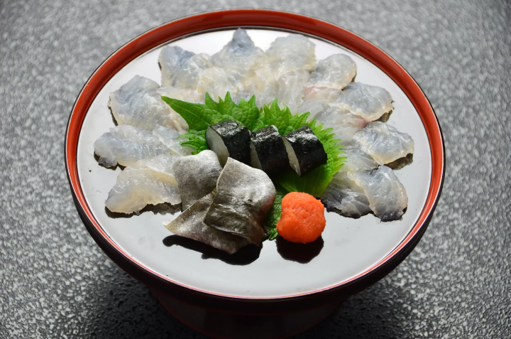 距山口市30分钟！来到防府，一定要尝尝这道闪耀着工匠精神的“天神火锅”。