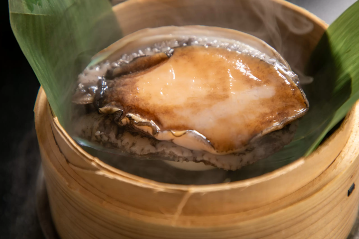 [ธูปเก็นจิ] เรียวกังที่คุณสามารถเพลิดเพลินกับอาหารสุดหรูในมินามิชิตะ จังหวัดไอจิ