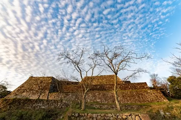 【鳥取県】米子市屈指の絶景ポイント「米子城跡」で360度パノラマビューを楽しもう