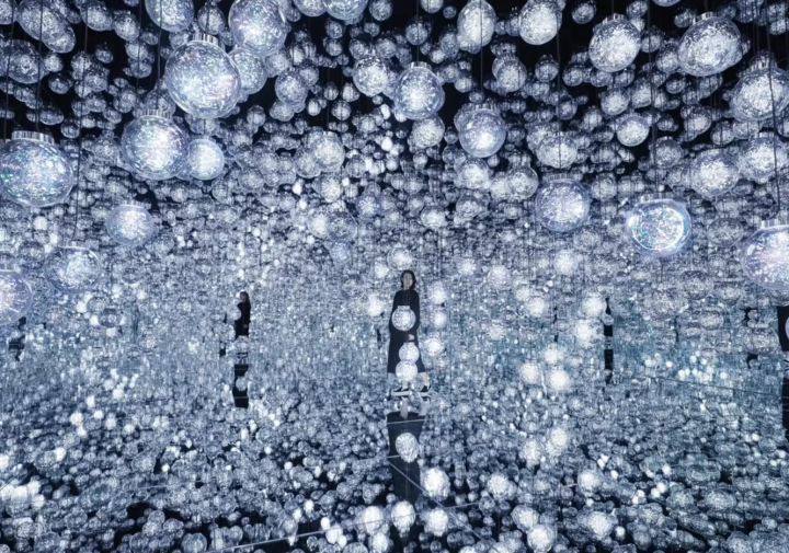 【2024】讓觀眾也成為藝術的一部分！teamLab日本各地常設展館重點與優惠門票介紹 