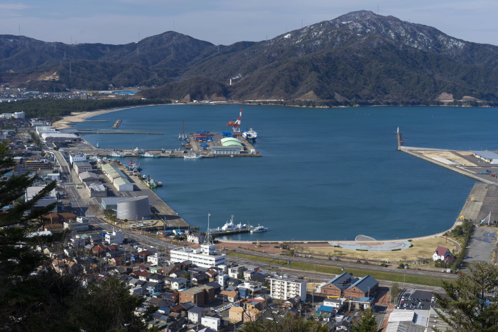 [Tsuruga, Fukui Prefecture] The Hokuriku Shinkansen will open between Kanazawa and Tsuruga on March 16, 2024! The largest on the Japan Sea side! The 75th Lantern Floating and Fireworks Festival