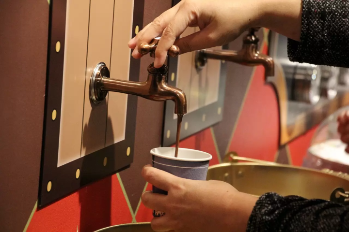 Dazzling Valentine's Day Destinations in Hiroshima, Osaka, Tokyo, Hokkaido, and Fukuoka