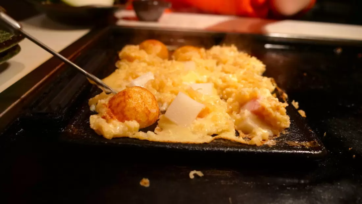 自分たちで焼いちゃおう!「お好み焼き」も「たこ焼き」も!