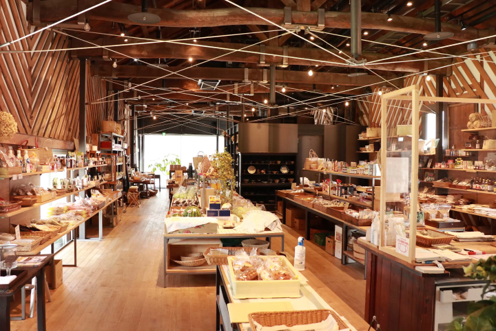 【群馬県富岡市】隈研吾の建築を富岡市へ見に行こう！東京から2時間、軽井沢から1時間でアクセス可能な世界遺産のまち