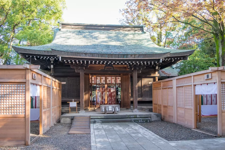 Japan's Love Shrines: 10 Sacred Sites to Pray for Good Relationships