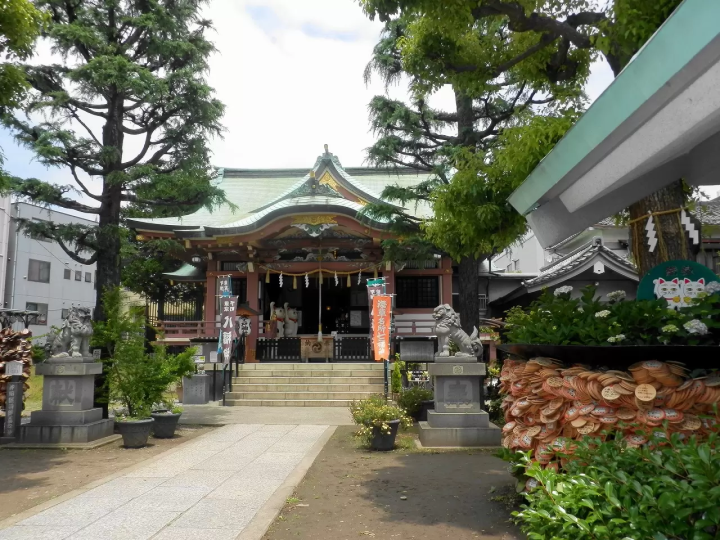 Japan's Love Shrines: 10 Sacred Sites to Pray for Good Relationships