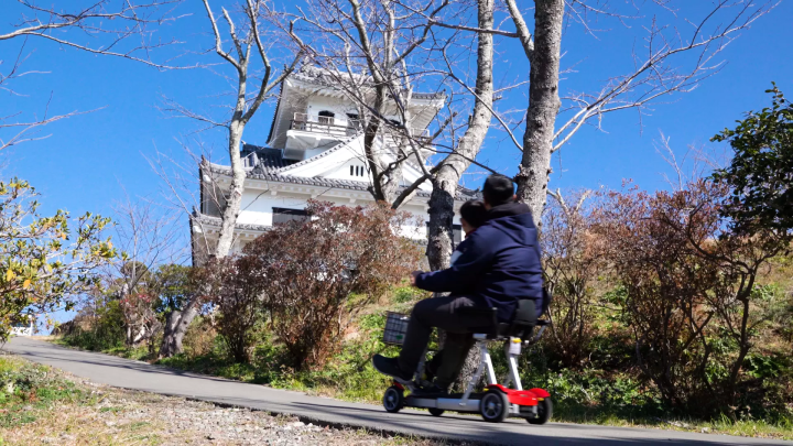 Experience Tateyama in early spring! Tateyama taxi trip experience for a Taiwanese family by JOY Taku
