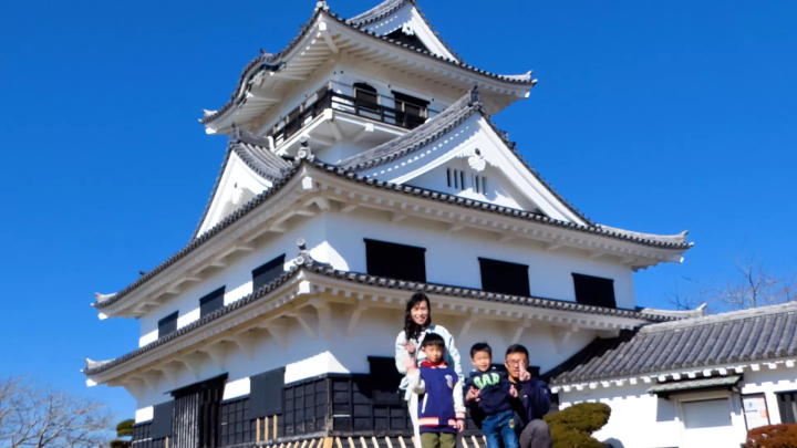 Experience Tateyama in early spring! Tateyama taxi trip experience for a Taiwanese family by JOY Taku