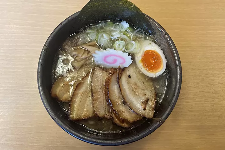 鳥取県に来たらぜひ食べたい！米子を代表するソウルフード　牛骨ラーメン