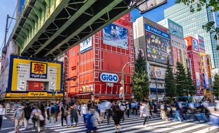 中央通り交差点周辺