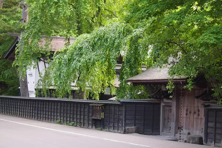 【아키타】타자와코반의 아름다움을 만끽하는 사계절의 관광 명소와 렌터카