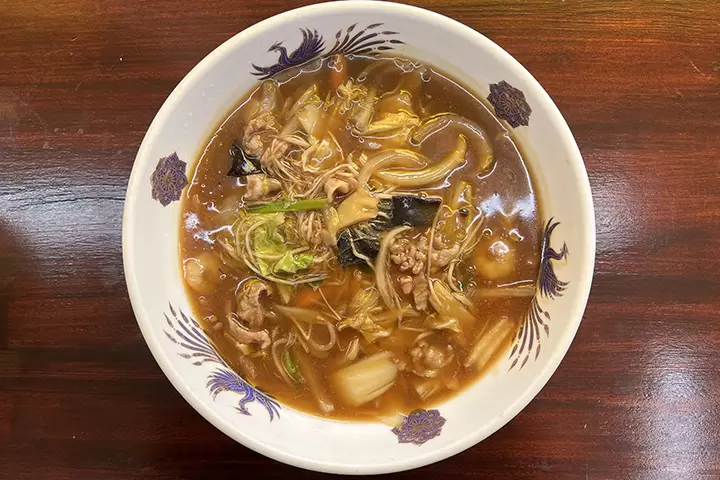 鳥取県に来たらぜひ食べたい！米子を代表するソウルフード　牛骨ラーメン