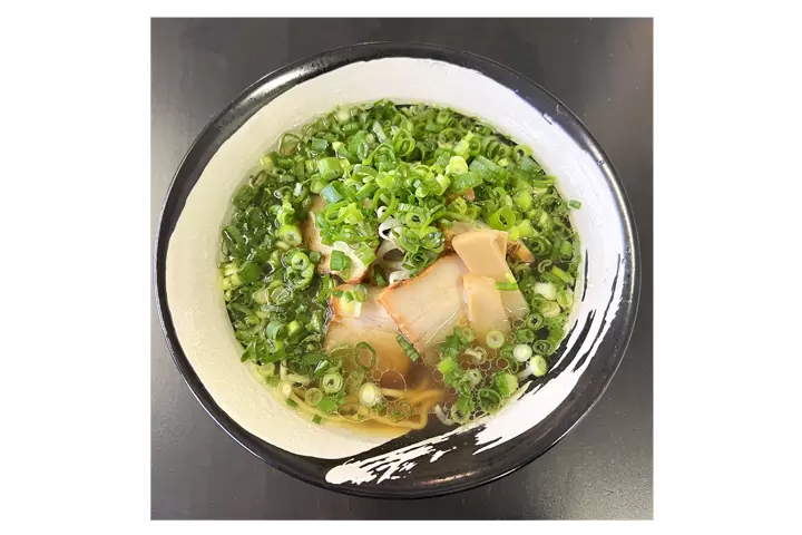 鳥取県に来たらぜひ食べたい！米子を代表するソウルフード　牛骨ラーメン