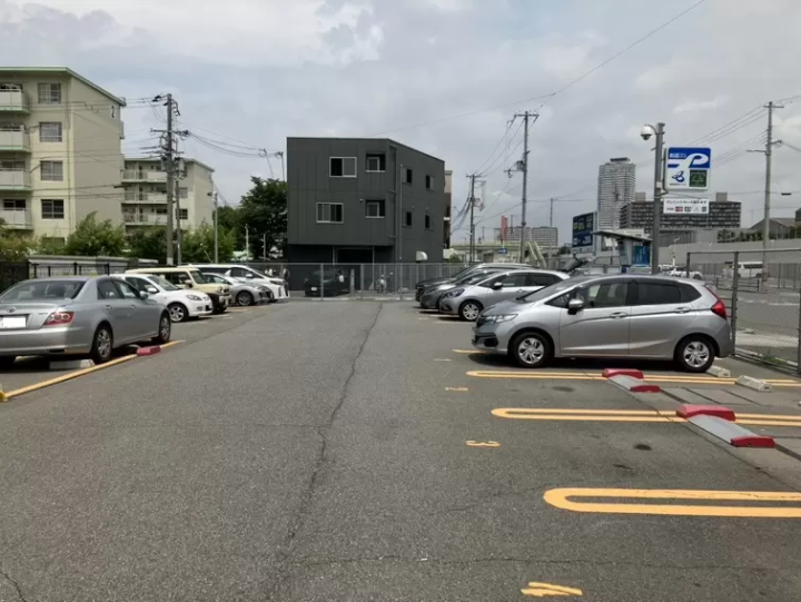 【大阪】租車自駕去「日本環球影城」！避開人潮車潮周邊停車場推薦
