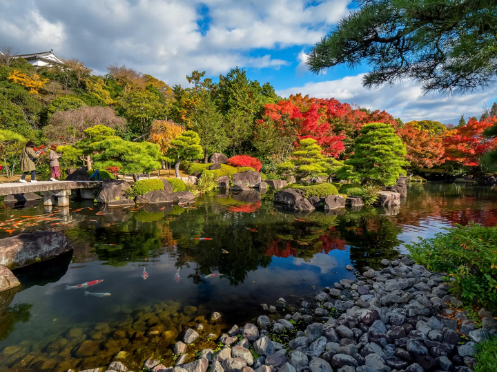 從大阪、京都出發，當天就可以往返觀光的「姬路城」歷史，值得一去的景點以及交通方法