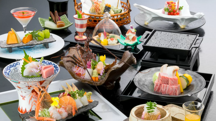 天の丸別邸『風の谷の庵』地産地消の食材を使った会席料理！