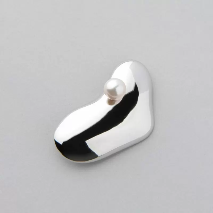 아코야 진주 하트 브로치 8.5-9.0 mm SV925 GP ¥ 28,600 세금 포함 