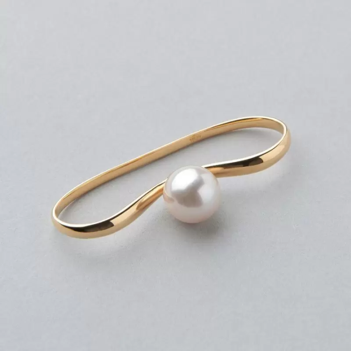 아코야 진주 이어 커프 8.5-9.0mm SV925 GP¥26,400 부가세 포함 