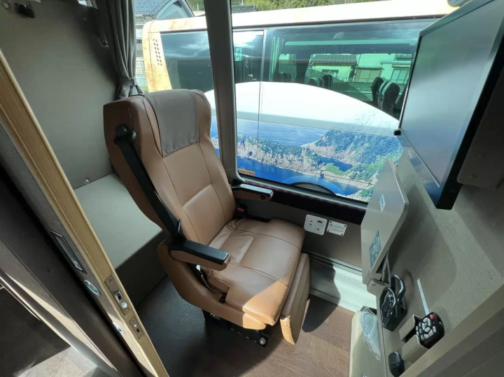 【城崎温泉悠闲之旅】你一定想搭看看!全但高速巴士私人座位的全貌是怎样?