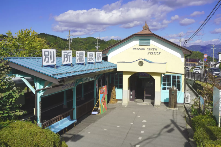[Spring 2024] Nagano Prefecture's "Ueda Castle Thousand Cherry Blossom Festival" will be held. Enjoy the castle and cherry blossoms!