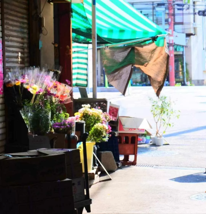 The entrance to Susakimachi Shopping Street in Nogata City