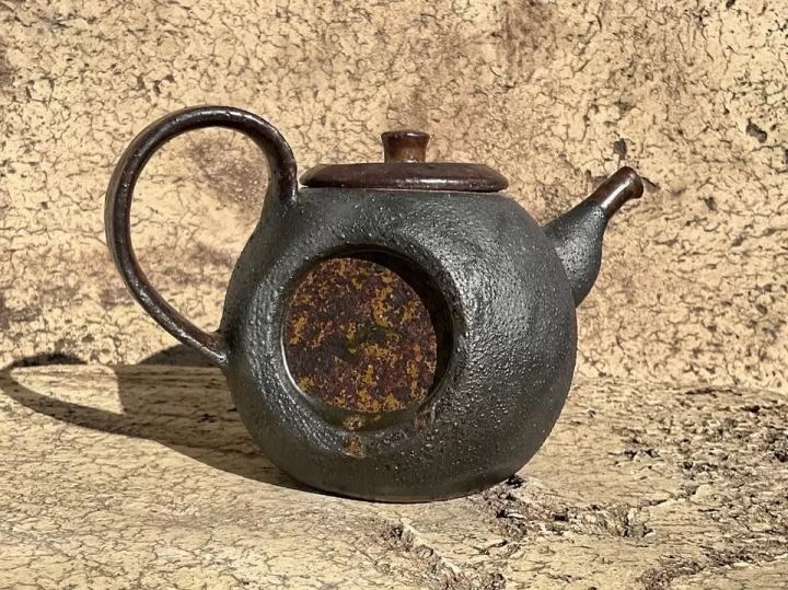 【滋賀県草津市】知る人ぞ知る「草津焼」の陶芸体験