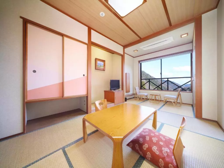 Stay at a Hakone Ryokan! 10 Japanese Inns with Great Views and Hot Springs!