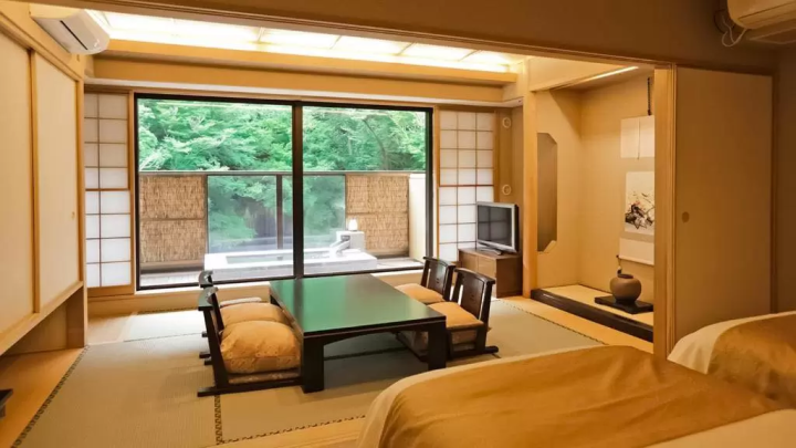 Stay at a Hakone Ryokan! 10 Japanese Inns with Great Views and Hot Springs!