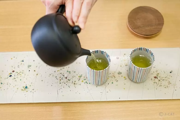 Experience Japanese tradition in Kyoto 