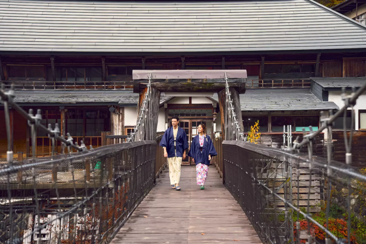【群马县水上町】风景优美的旅馆「宝川温泉」和「日本最大的露天浴池」
