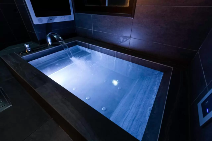 デザイン ホテル W ジップ クラブ　お風呂
