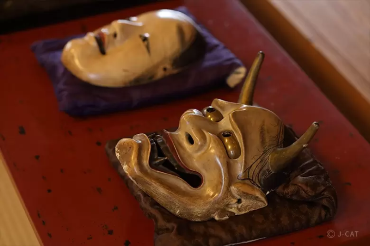 Experience traditional Japanese craftsmanship and art in Tokyo