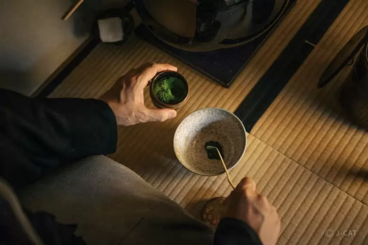 Experience traditional Japanese craftsmanship and art in Tokyo