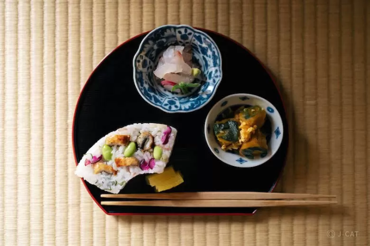 Experience traditional Japanese craftsmanship and art in Tokyo