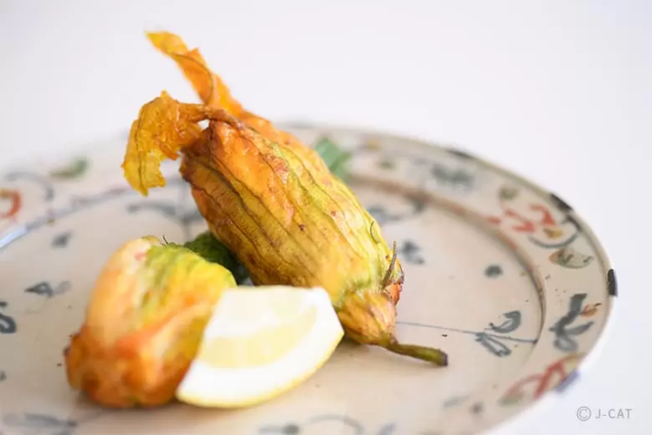 stuffed zucchini blossom and lemon 
