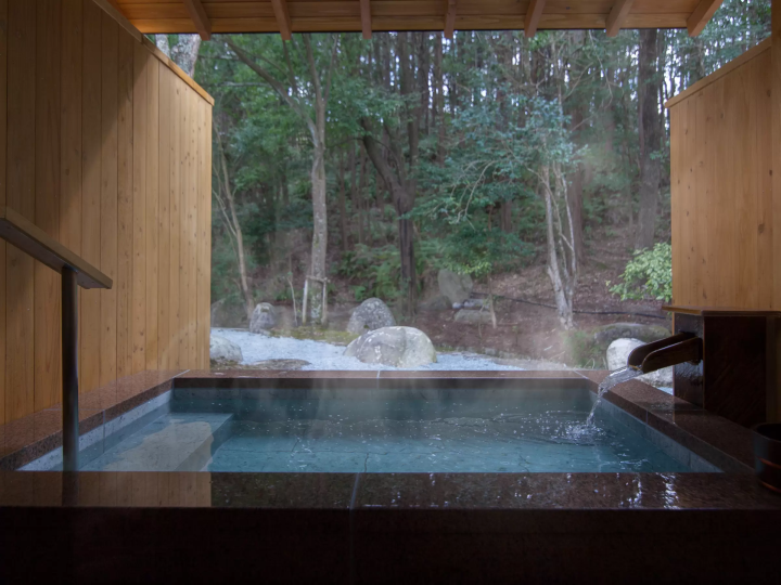 1일 1조만의 호화로운 이세시마 관광