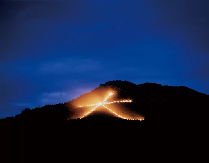【京の夏の風物詩】豪華絢爛な祇園祭と、涼を楽しむ川床の美味