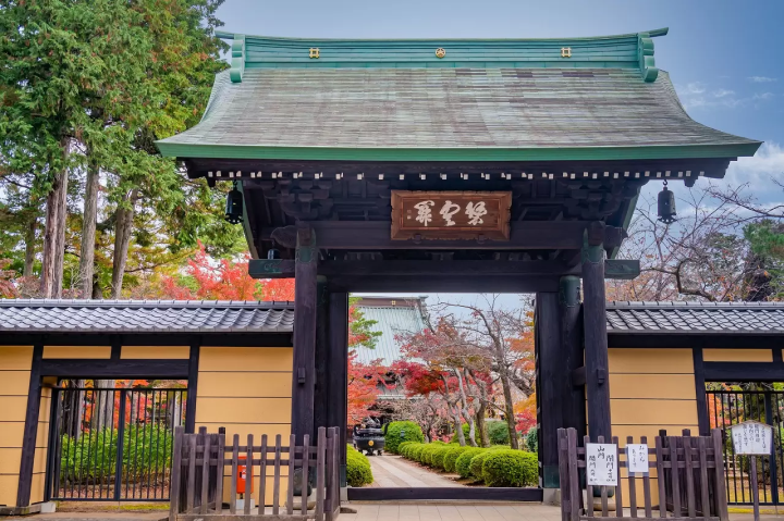 Gotokuji Temple: Tokyo's Temple of Beckoning Cats