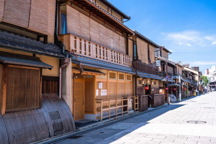 Discover Kyoto's Elegant Geisha Culture at the Gion Kagai Art Museum