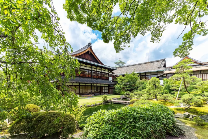 探索京都优雅的艺妓文化-祇园花街美术馆