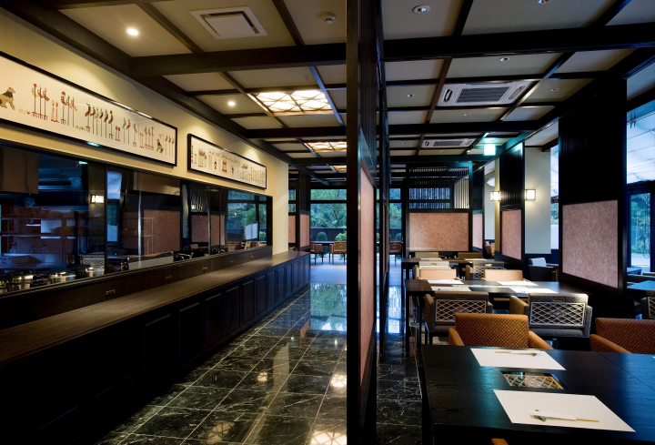 헤이안 시대와 현대를 융합한 현대적인 일본 요리! ”아름다운 국” 이세의 제철 식재료를 여관에서 만끽!