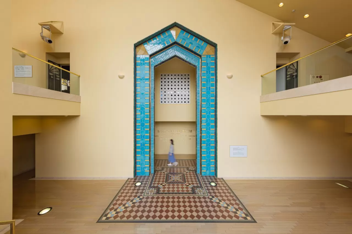 在陶瓷之都常滑欣赏色彩缤纷的瓷砖艺术！