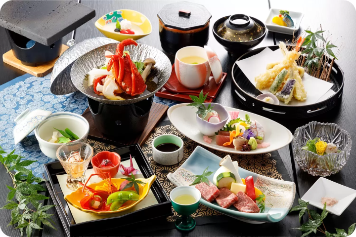 Why not enjoy Japanese cuisine at the hot spring inn IRODORIKOYO?