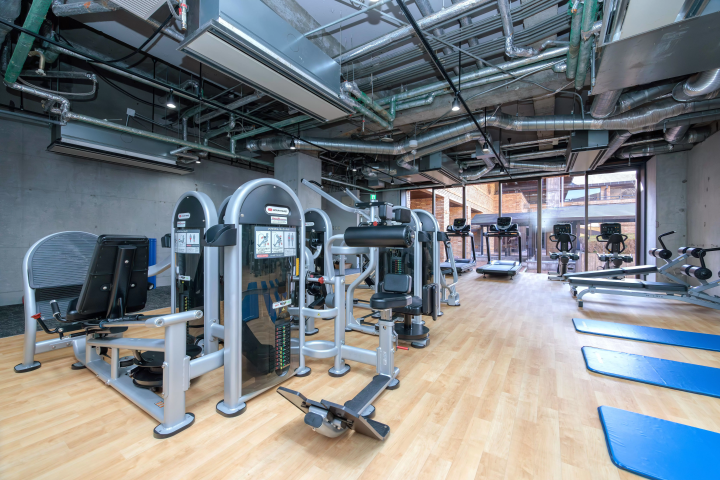 ด้วยความตระหนักรู้ด้านสุขภาพสมัยใหม่ที่เพิ่มขึ้น ห้องออกกำลังกายได้เปิดให้บริการในบริเวณอาคารหลัก Sen-no-Mori