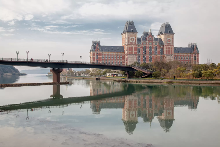 Huis Ten Bosch Hotel