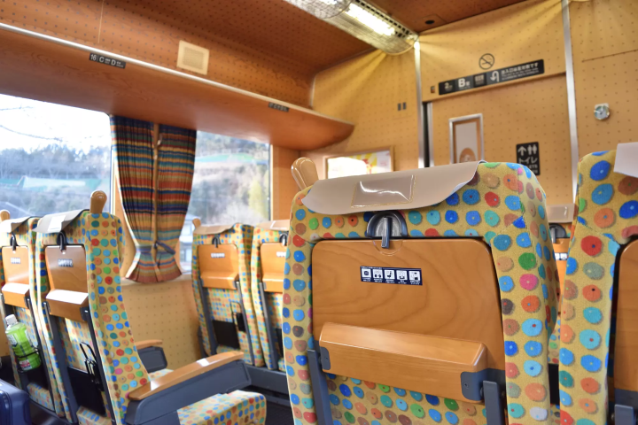 Huis Ten Bosch train interior