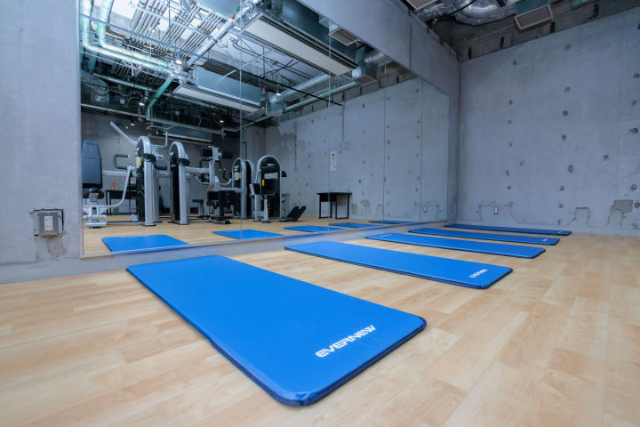 เพื่อให้สอดคล้องกับกระแสจิตสำนึกด้านสุขภาพสมัยใหม่ที่เพิ่มขึ้น Saio no Miya จึงเป็นโรงแรมขนาดเล็กที่มีห้องออกกำลังกาย