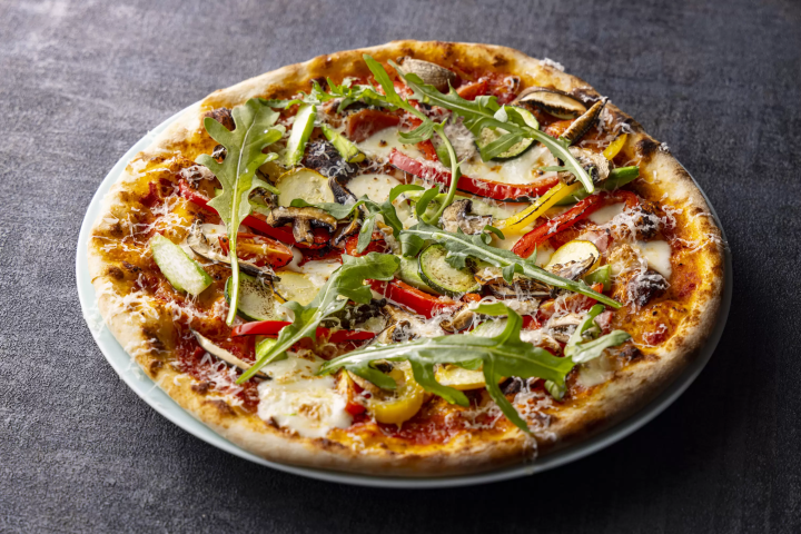 เมนูที่ได้รับแรงบันดาลใจจาก "บริเวณใกล้เคียง" ของโรงแรมซึ่งสะท้อนถึงวัตถุดิบตามฤดูกาล ประวัติศาสตร์ และวัฒนธรรม |. Hotel Indigo Inuyama Yurakuen